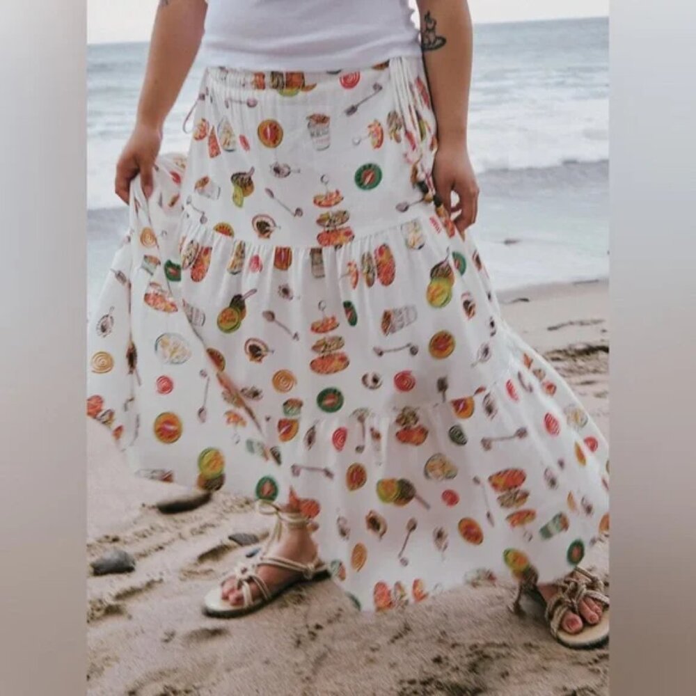 Lisa Says Gah Andre Skirt in Caviar Dreams - Picture 2 of 12